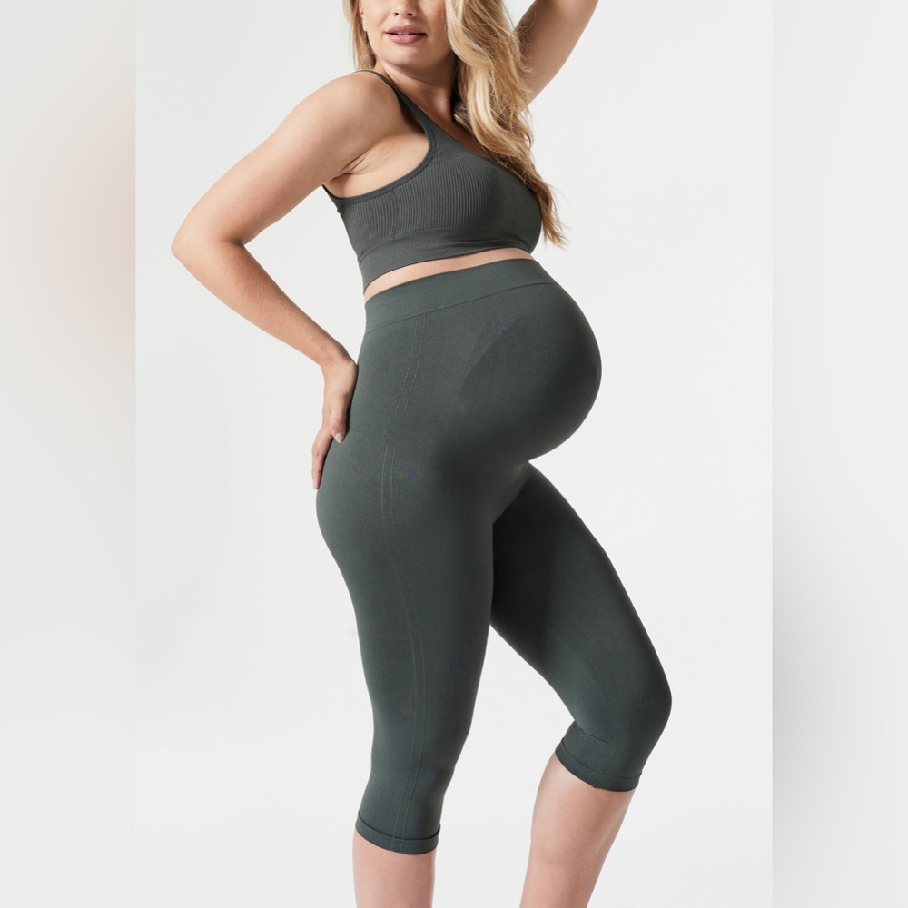BLANQI Everyday Maternity Belly Support Crop Leggings Forest Night Green M
